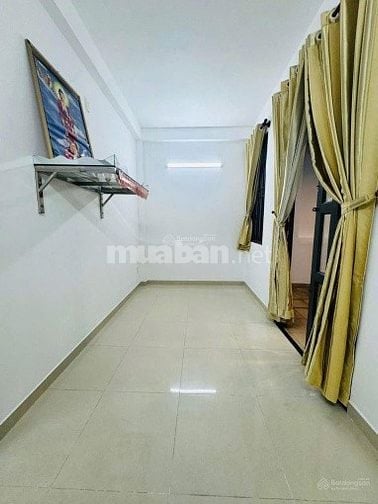 Hot! Kẹt vốn bán gấp căn nhà Nguyên Hồng, Bình Thạnh 3tỷ090/ 46,5m2