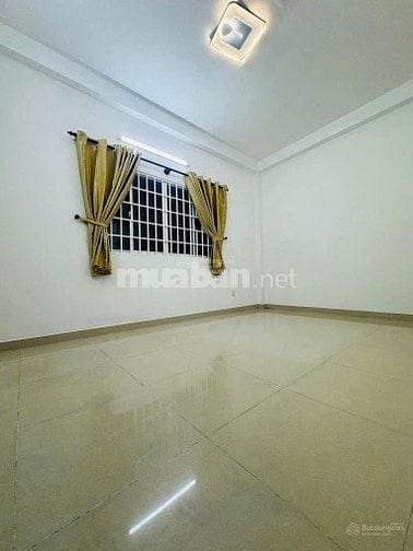 Hot! Kẹt vốn bán gấp căn nhà Nguyên Hồng, Bình Thạnh 3tỷ090/ 46,5m2