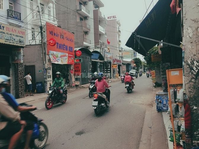 Cần bán nhà chính chủ 551 mặt tiền đường pháp thạnh quận 12