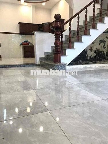 Nhà cho thuê nguyên căn 2 lầu có: 4pn gần Trường Học Đông Hoà - Dĩ An