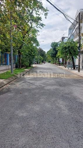 Bán đất sát trường đại học UMT tại cát lái.Quận 2.DT 8x20m.Giá 55 tr/m
