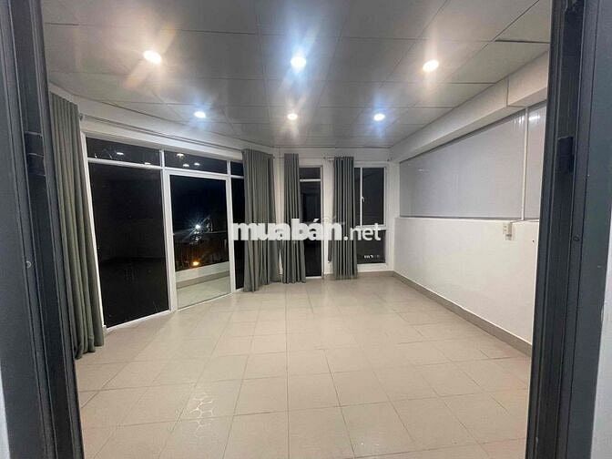 phòng tách bếp 38m2 full ban công đối diện chung cư  hiệp thành