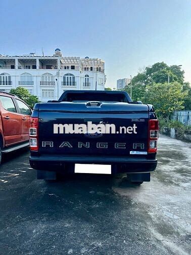 Ford Ranger 2021 XLS 2.2L 4x2 AT - Full ls hãng
