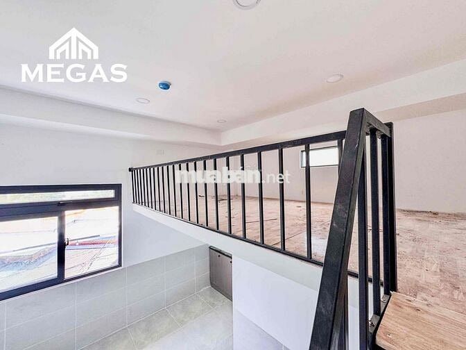 DUPLEX Ban Công Lớn + Cửa Sổ Trời 35m2 ngay Ngã Tư Thủ Đức full NT