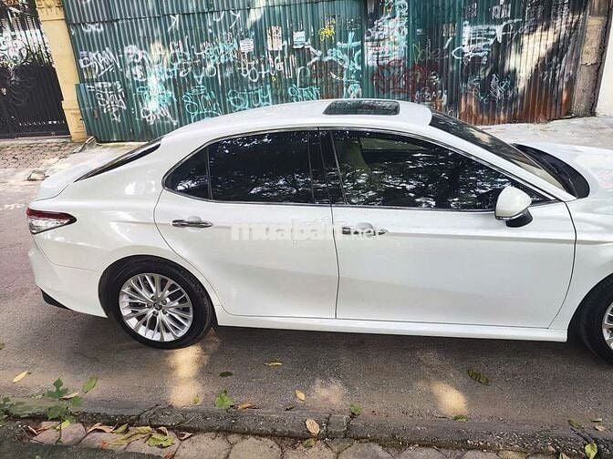 Toyota Camry 2020 2.5Q - 101650 km