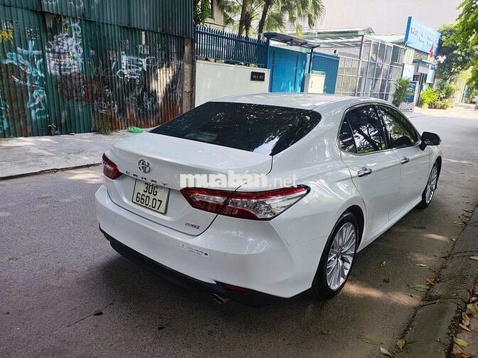 Toyota Camry 2020 2.5Q - 101650 km