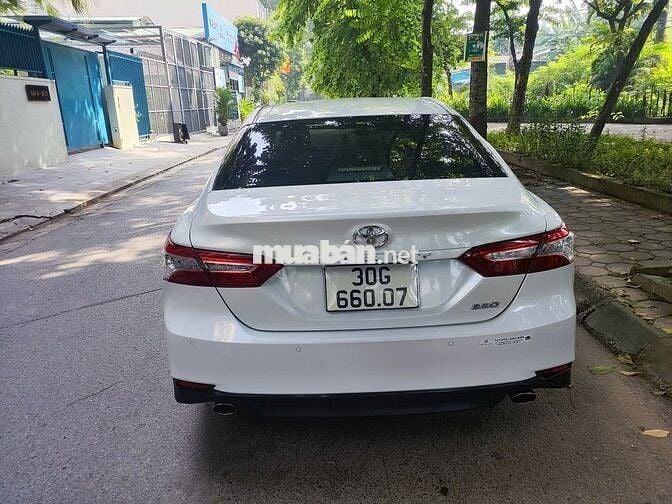 Toyota Camry 2020 2.5Q - 101650 km