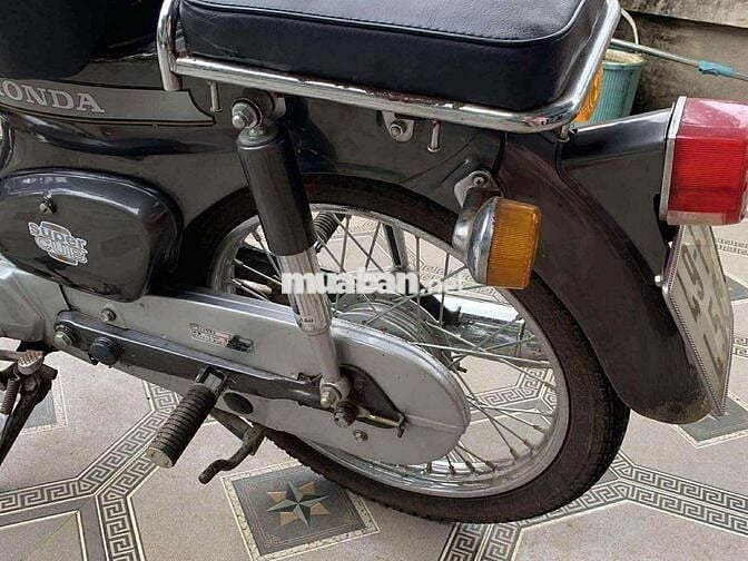 Bộ máy xe tốt tu sửa đi đc 1 năm h ko đi nên bán