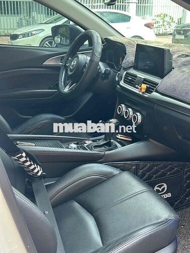 Mazda 3 2019 Luxury ghế điện 1 chủ 8V + đồ chơi