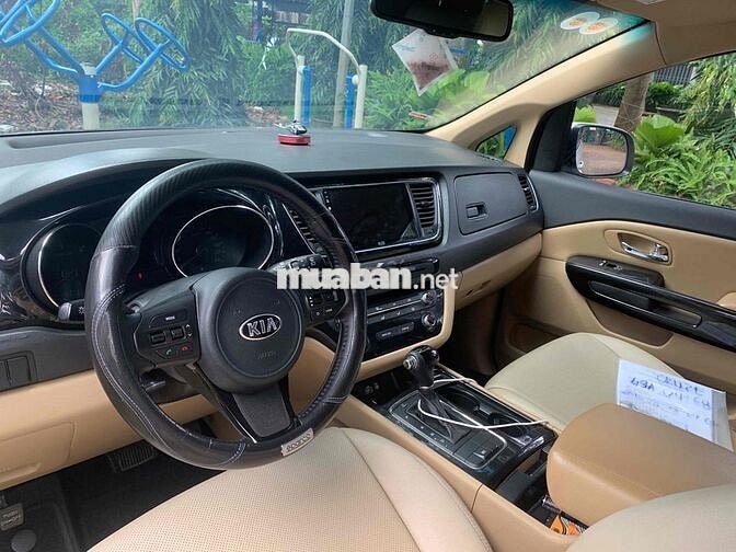 Kia Sedona 2016 2.2 DAT - 110000 km