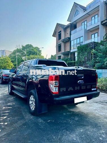 Ford Ranger 2021 XLS 2.2L 4x2 AT - Full ls hãng