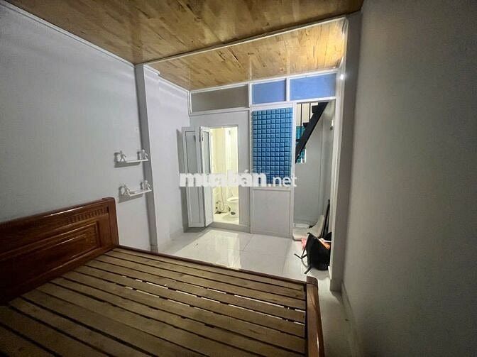 Bán nhà nguyên căn đường Đỗ Quang Đẩu, Quận 1