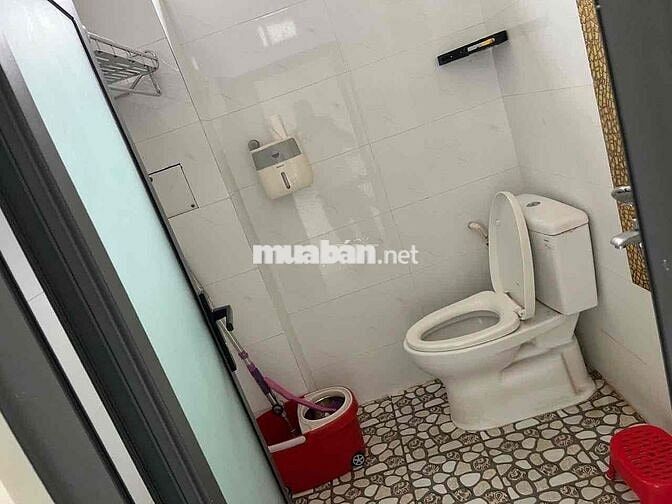 Cho thuê nhà mặt tiền đường Trần Quốc Toản P.Bình Đa có nội thất cơ ba