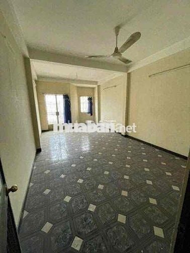 CHO THUÊ NHÀ MẶT TIỀN Đường CÁCH MẠNG THÁNG TÁM. Quận 10