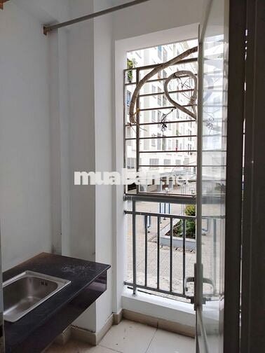 Kẹt tiền bán gấp căn 3PN, rẻ hơn 300tr,  Aeon Mall 2km, sổ sẵn, ở ngay