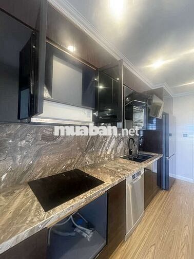 Vinhomes West Point Phạm Hùng 100m, 3pn 2vs tầng đẹp - giá cực hợp lý