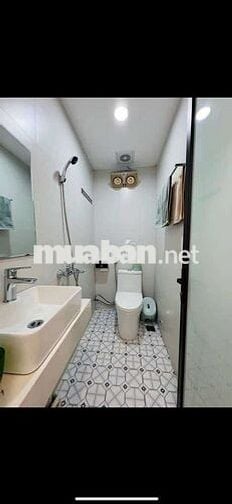 Chỉ 2,99 Tỷ - Căn Hộ Lô Góc Trung Tâm Quận Đống Đa