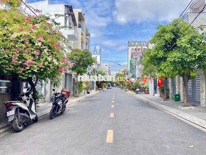 BÁN ĐẤT 9m X 14m ĐƯỜNG SỐ 49 QUẬN 7