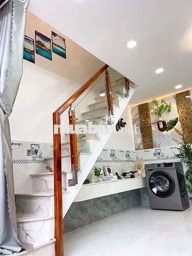 ✨️✨️ Nhà Đẹp Q7 Chính Chủ Ở Liền ✨️✨️