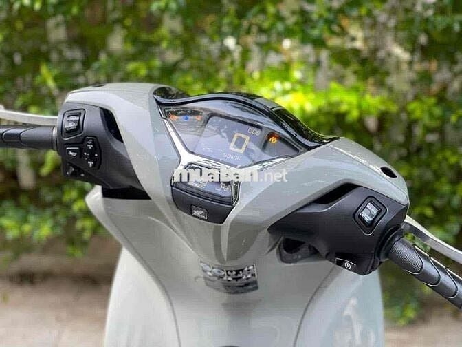 SH150 ABS 2022 xi măng - Trả trước 50tr nhận xe ✅