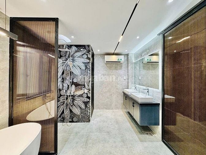 Gia đình cần bán gấp căn Huỳnh Tịch Của P8 Q3 giá 4tỷ1 sổ hồng riêng 