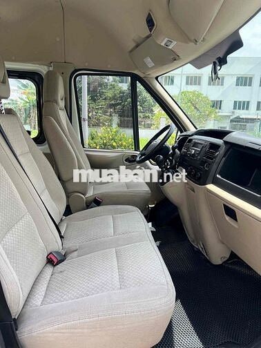 Ford Transit 2019 Van 6chỗ 940kg chuẩn zin