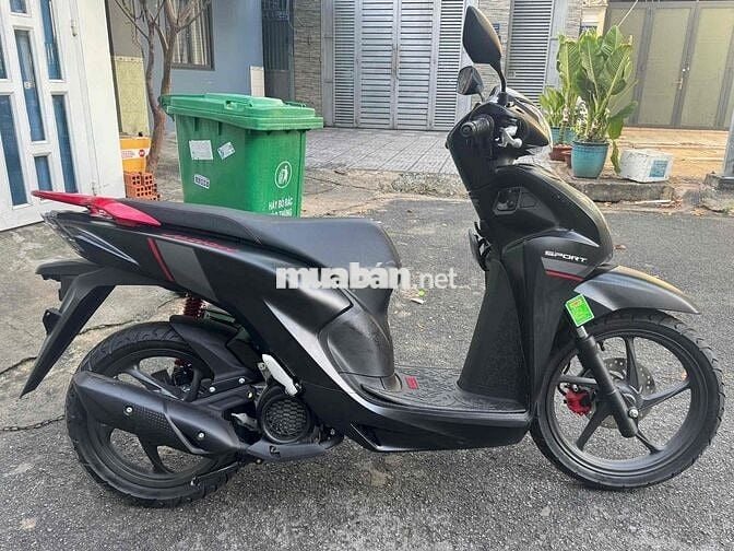 Vision 2025 mới mua 4 tháng rất ít đi, mới tinh