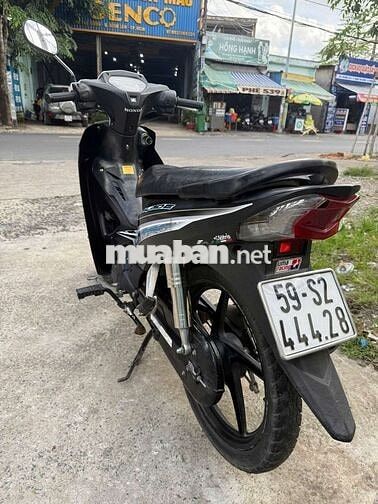 wave 110cc biển dễ thương