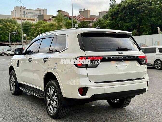 Ford Everest 2022 Titanium Plus 2.0L 4x4 AT