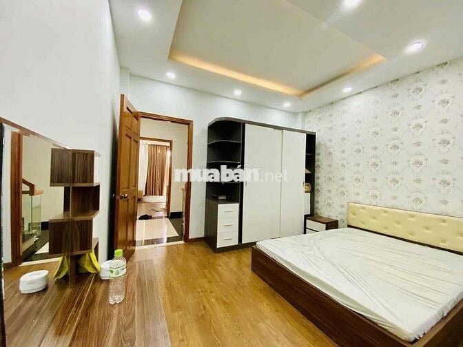 NHÀ KHU ĐỒNG BỘ- 5 tầng - 4x17,6m- Hẻm 6m- chỉ 7,6 tỏi