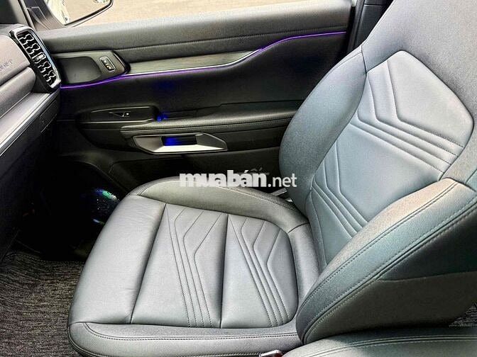 Ford Everest 2022 Titanium Plus 2.0L 4x4 AT