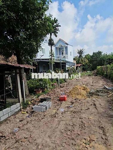 đất mặt tiền đường Bùi thị Diệt