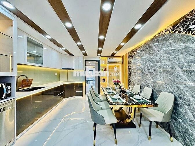 SIÊU PHẨM NHÀ ĐẸP - 451A Huỳnh Văn bánh P.13 Q.PN -4,5x19 350m sàn