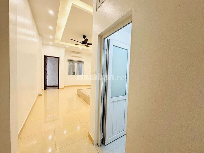 Nhà TẶNG Nội Thất 7 Tầng Siêu HOT 50m 11,8 tỷ