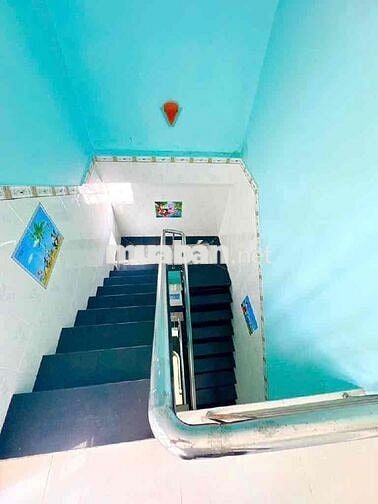 Bình TÂN ‘ CẠNH Q6 ‘ 31 m 4 TẦNG ’4 x 8 giá 3.8 tỷ TL