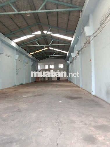 CHO THUÊ XƯỞNG MT ĐƯỜNG XE CONTAINER 24