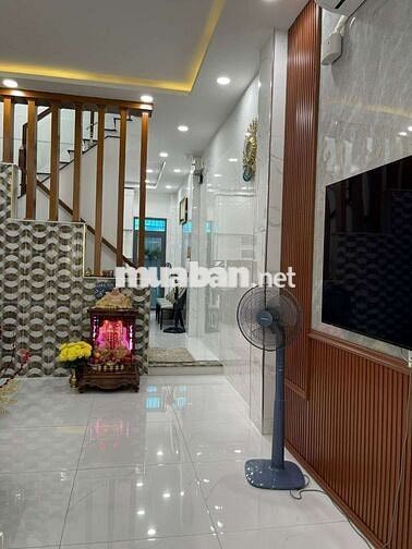 CHO THUÊ NHÀ MỚI ĐẸP HẺM VIP ĐƯỜNG TÔ HIỆU 4 TẦNG 4 PN _18 TRIỆU/TH