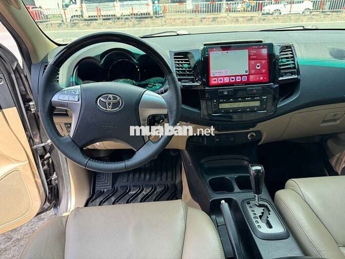 Toyota Fortuner 2016 2.7V 4X2 AT, màu xám,72000 km