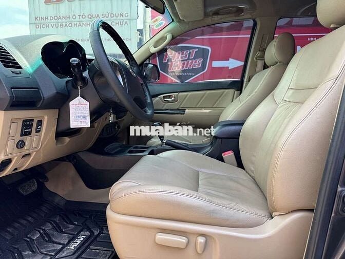 Toyota Fortuner 2016 2.7V 4X2 AT, màu xám,72000 km