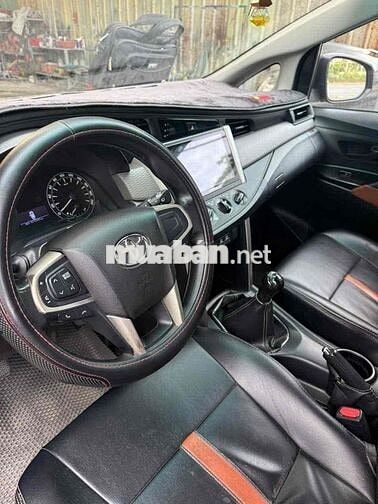 Toyota Innova 2017 2.0E - 101000 km