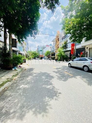 Mặt tiền Lê Đình Thám ngang khủng 6,1m cách Eaonmall 5 phút đi bộ