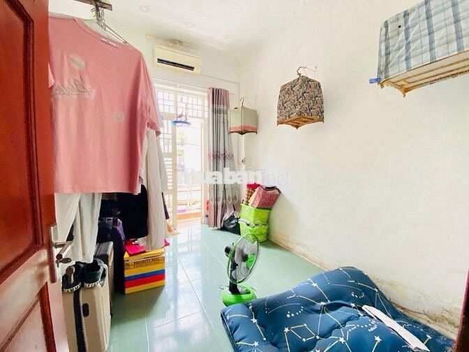 Mặt tiền Lê Đình Thám ngang khủng 6,1m cách Eaonmall 5 phút đi bộ