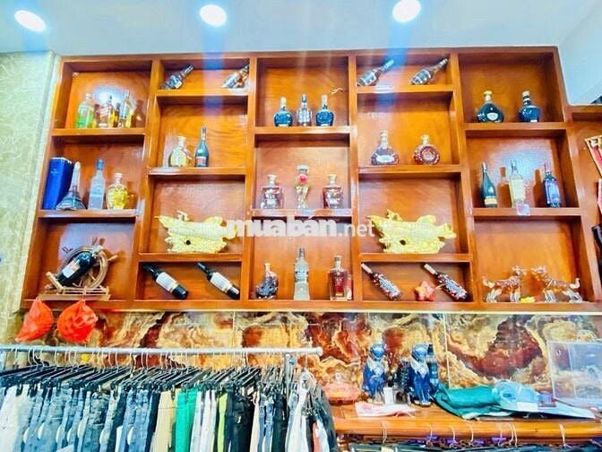 Mặt tiền Lê Đình Thám ngang khủng 6,1m cách Eaonmall 5 phút đi bộ