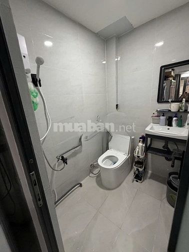Cho thuê nhà hẻm 3m(BG) Thủ Khoa Huân, P.8, Q.TB giá 9tr