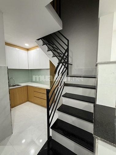 Cho thuê nhà hẻm 3m(BG) Thủ Khoa Huân, P.8, Q.TB giá 9tr