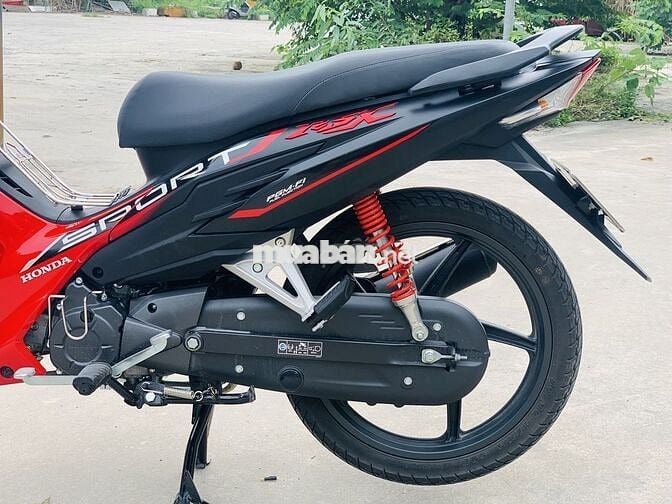 HONDA WAVE RSX FI ĐỎ ĐEN VÀNH ĐÚC XE MỚI TINH 2024