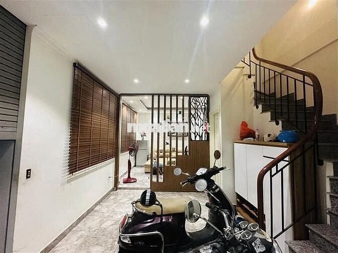 KIM ĐỒNG VIP! 45M x 4T, NGÕ RỘNG, GẦN BẾN XE, CHỈ 7 TỶ 600 TRIỆU