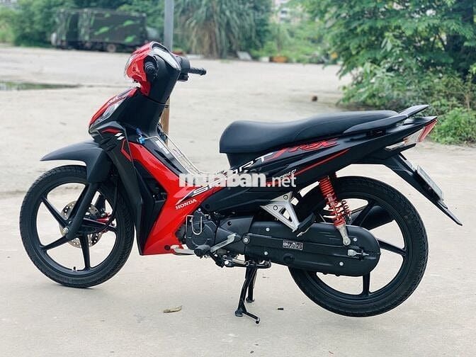HONDA WAVE RSX FI ĐỎ ĐEN VÀNH ĐÚC XE MỚI TINH 2024