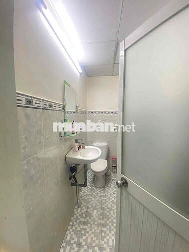 🧧🧧🧧🧧 HẺM XE TẢI THÔNG GỒM 3 PHÒNG NGỦ, 2WC🧧🧧🧧🧧