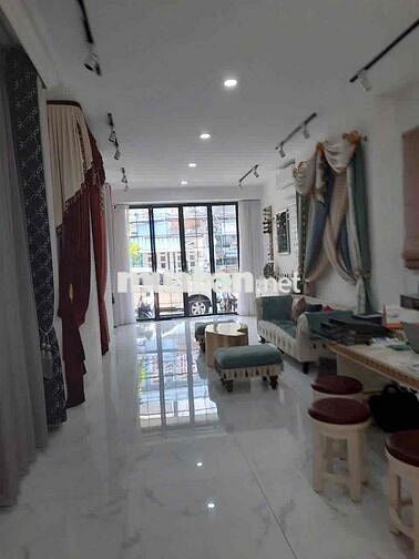 Cho thuê nhà phố hoàn thiện đường số 81 - Tân Quy ở và KD rất ok